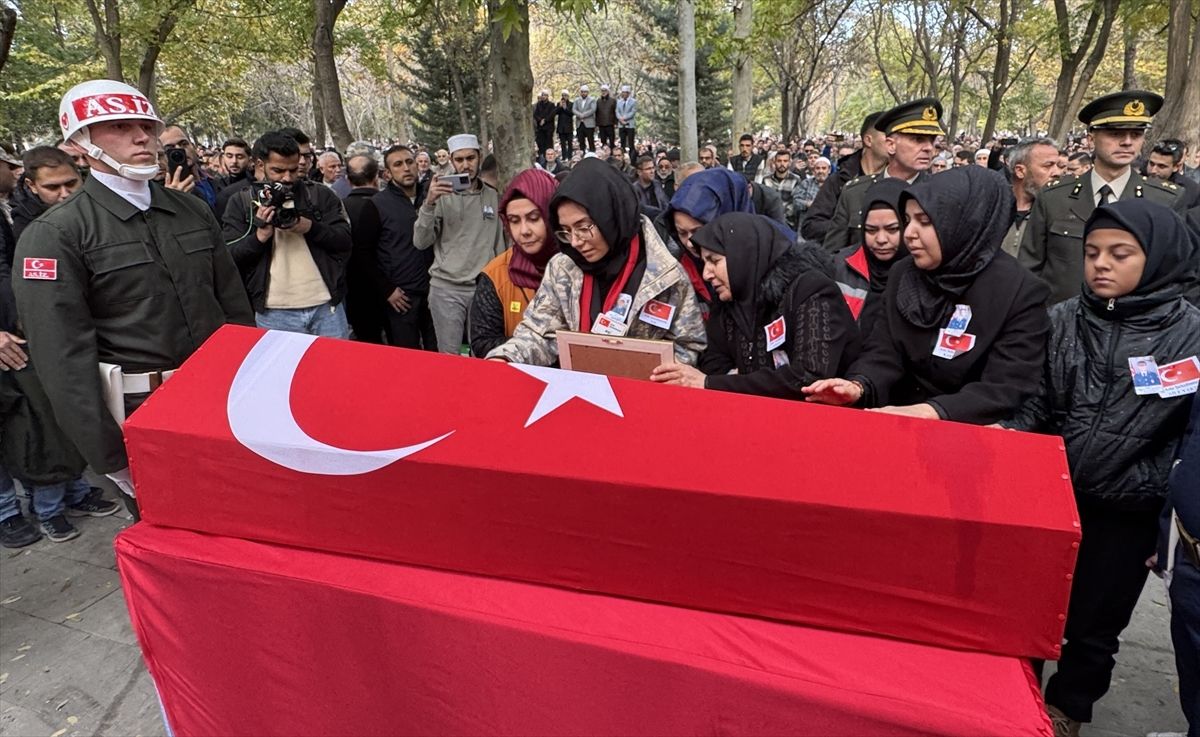 Evlatlarımızı kalbimize gömdük