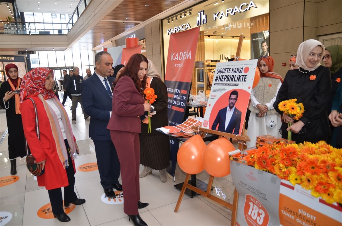 Konya'da Kadına Yönelik Şiddetle Mücadele ve Dayanışma Günü etkinliği yapıldı