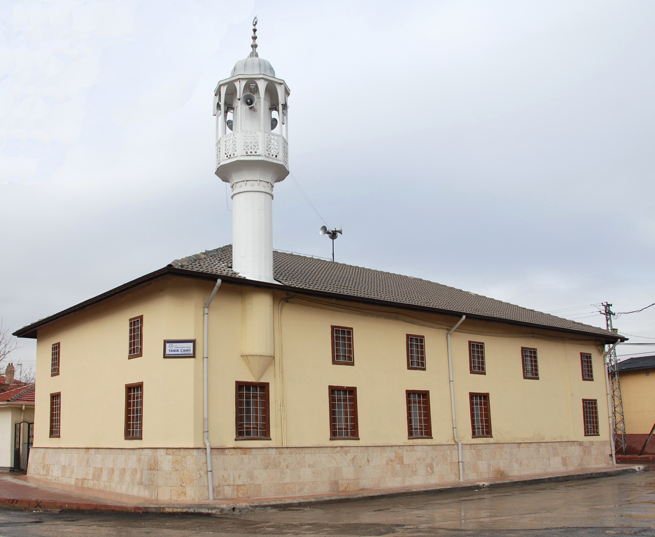 Konya’da herkesin önünden geçtiği caminin hikayesini kimse bilmiyor