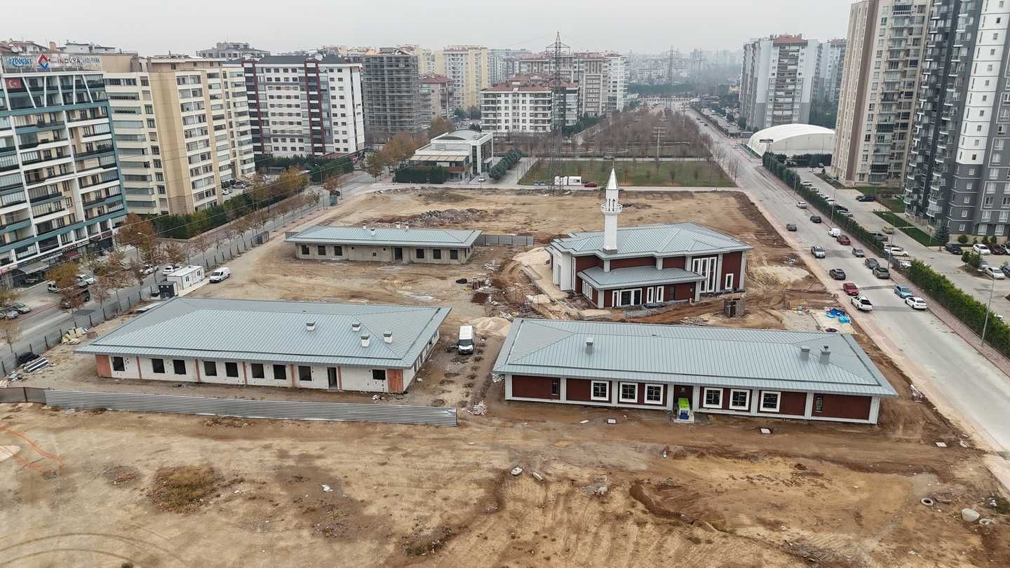 Başkan Pekyatırmacı Yapımı Devam Eden Yazır Mahalle Külliyesi’nde İncelemelerde Bulundu