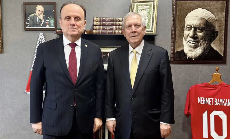 Fenerbahçe’nin çok konuşulan başkanı Konyalı vekille poz verdi!