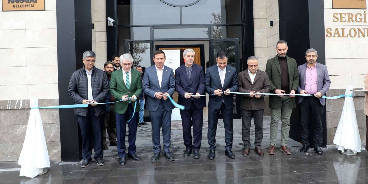 Huzur Vakti’nde “Mesneviden İnciler” Hat Sergisi Açıldı