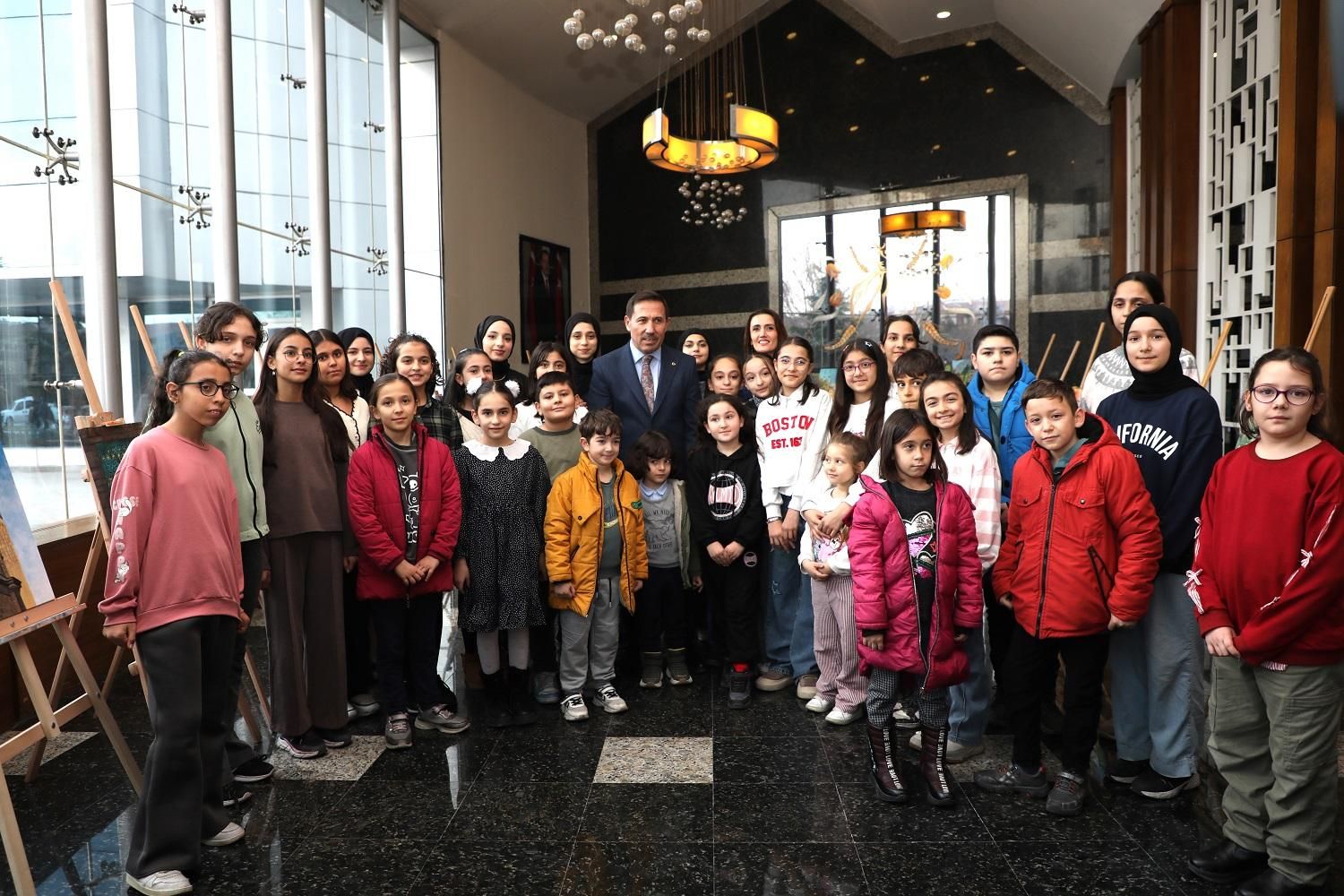 Karatay’da genç yeteneklerin eserleri sanatseverlerle buluştu