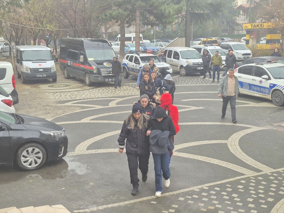 Konya'daki fuhuş operasyonunda yakalanan 6 zanlı tutuklandı