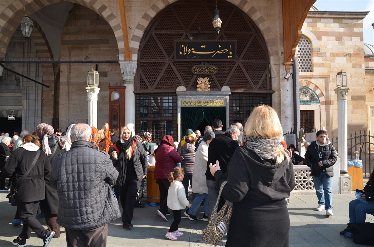Mevlana Müzesi'nde "Şebiarus" yoğunluğu yaşanıyor