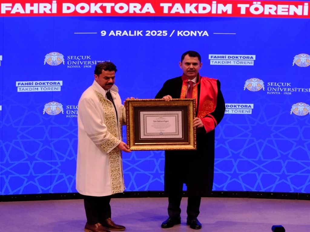 Bakan Kurum’a Selçuk Üniversitesi’nden fahri doktora ünvanı