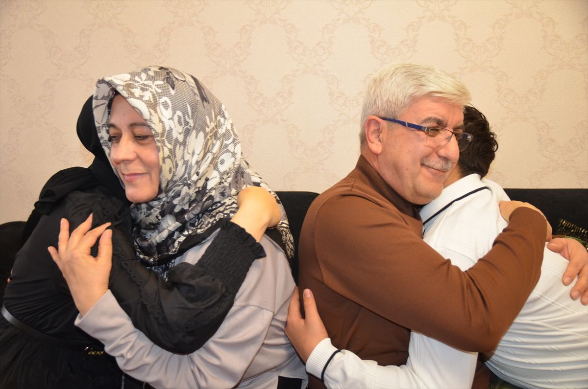 Konya'da İki çocuğun sevgisiyle başlayan "koruyucu aile mutluluğu" kurdukları dernekle büyüyor