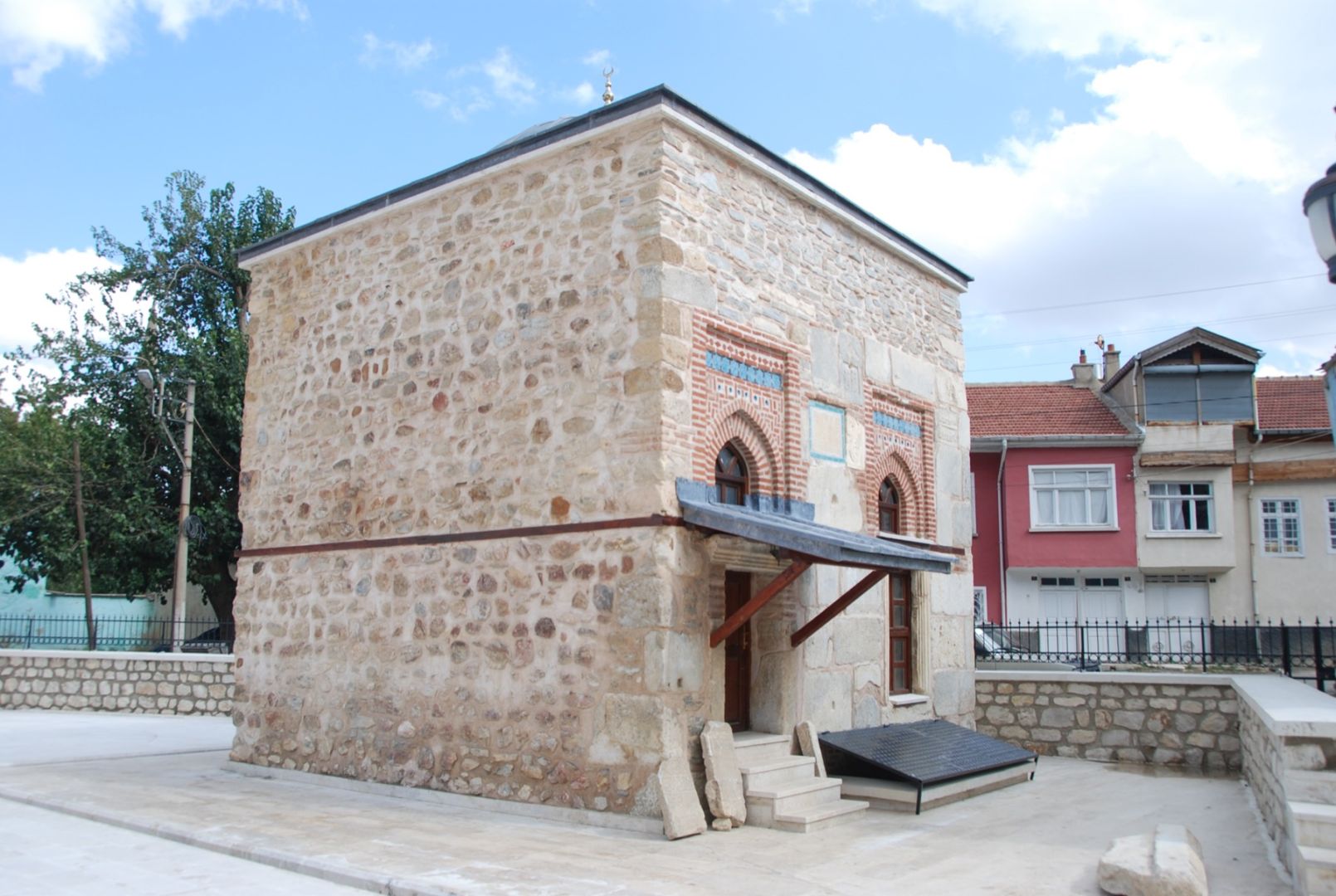 Konya’da şoke eden tarihi sır! Osmanlı padişahının naaşı bu mekanda mı bekletildi? 