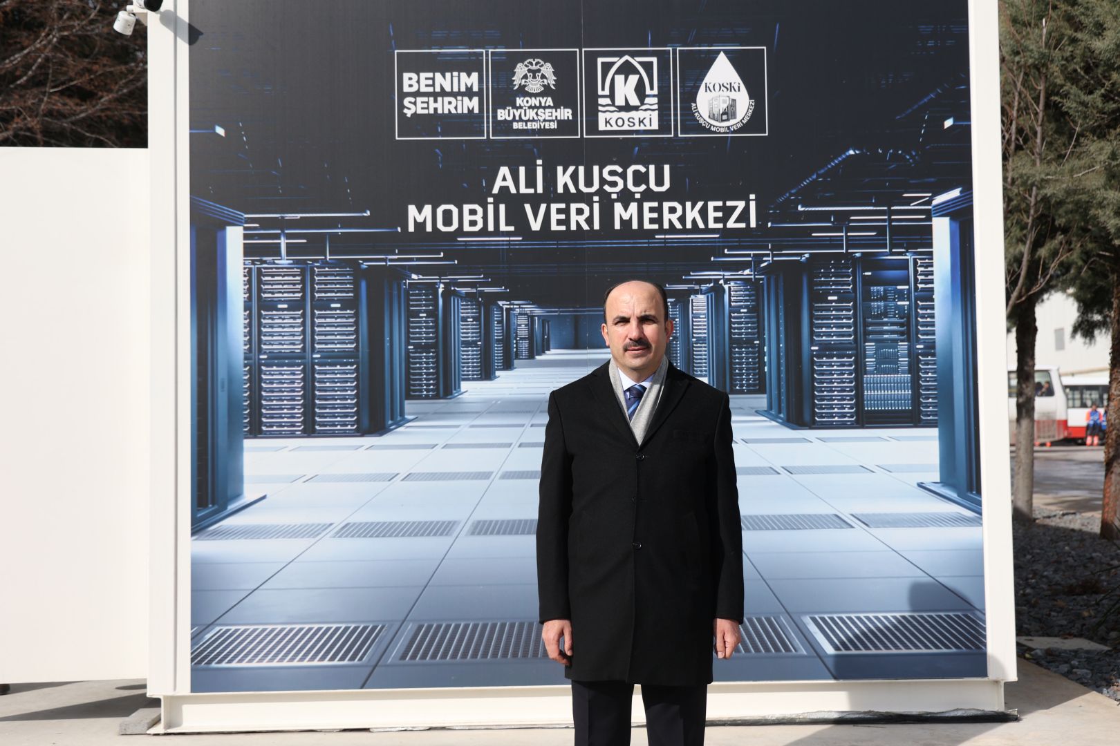 Başkan Altay, KOSKİ Mobil Veri Merkezini İnceledi