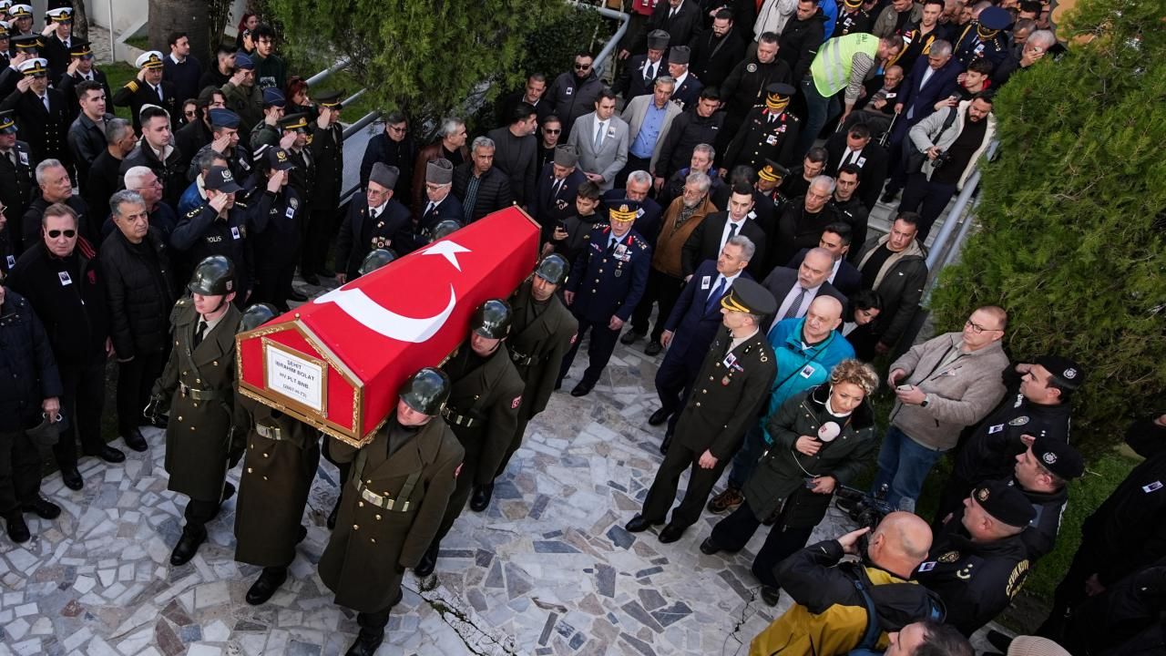  Kahraman pilot İbrahim Bolat son yolculuğuna uğurlandı