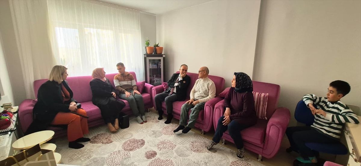 Konya Aile ve Sosyal Hizmetler ​İl Müdürü Topal'dan depremzede ailelere ziyaret