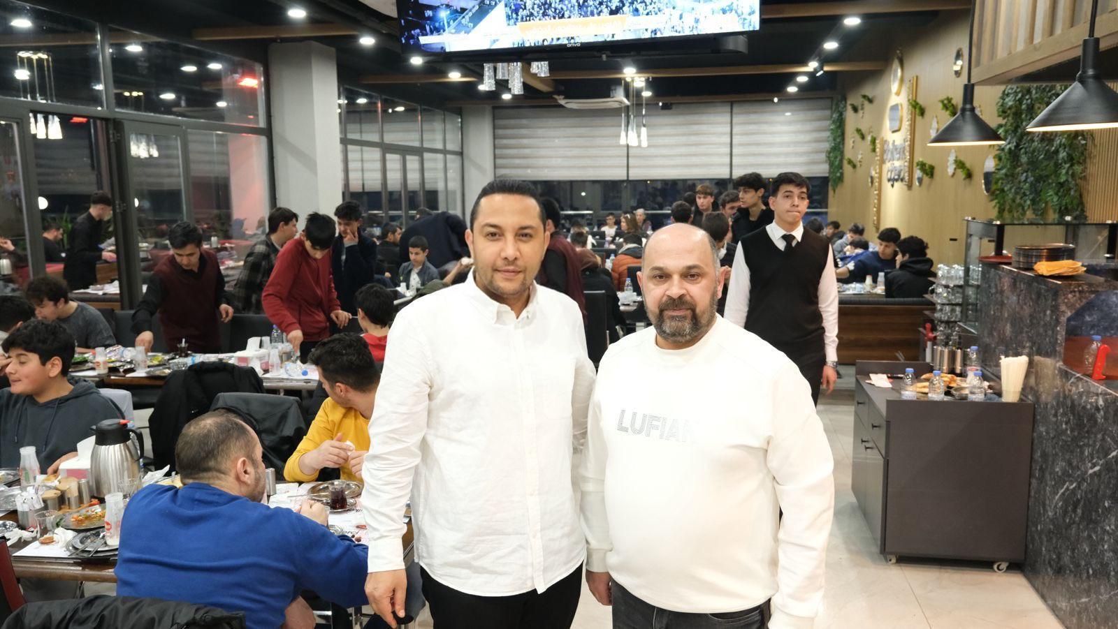 Konya’da Gönüllere Dokunan İftar: Kemal Türkoğlu’ndan Kimsesiz Çocuklara Anlamlı Program