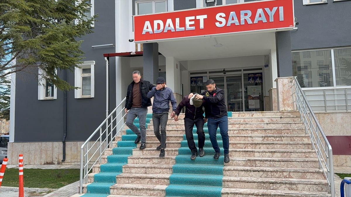 Konya'da uyuşturucu operasyonunda 2 zanlı tutuklandı
