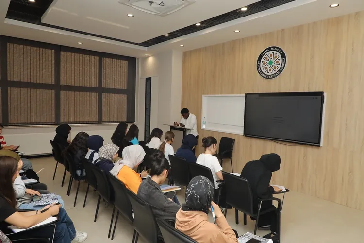Spor, Sanat ve Teknoloji Gençlik Merkezi’nde Buluşuyor