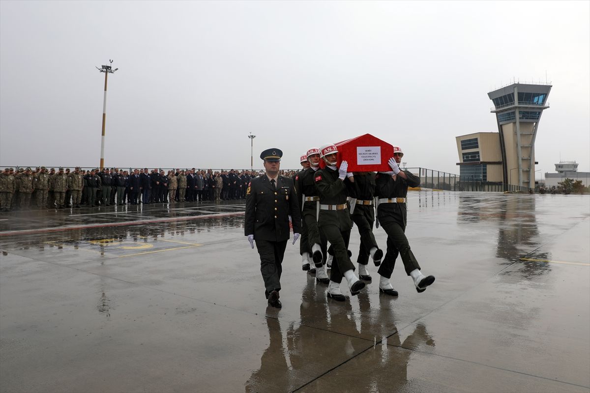 Şehit Selman Akarsel’in naaşı memleketi Konya’ya gönderildi