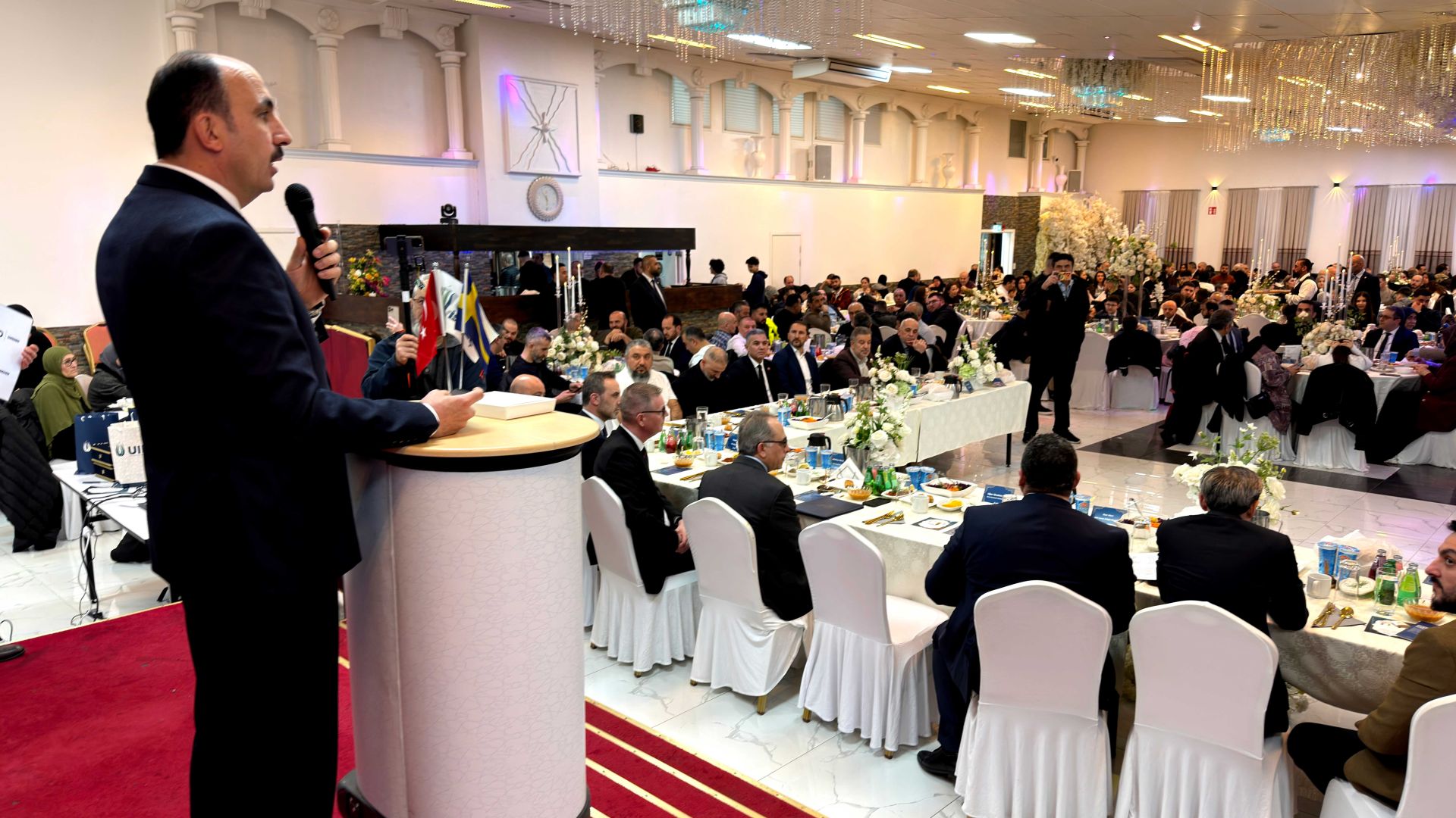Başkan Altay İsveç’te yaşayan Konyalılarla buluştu
