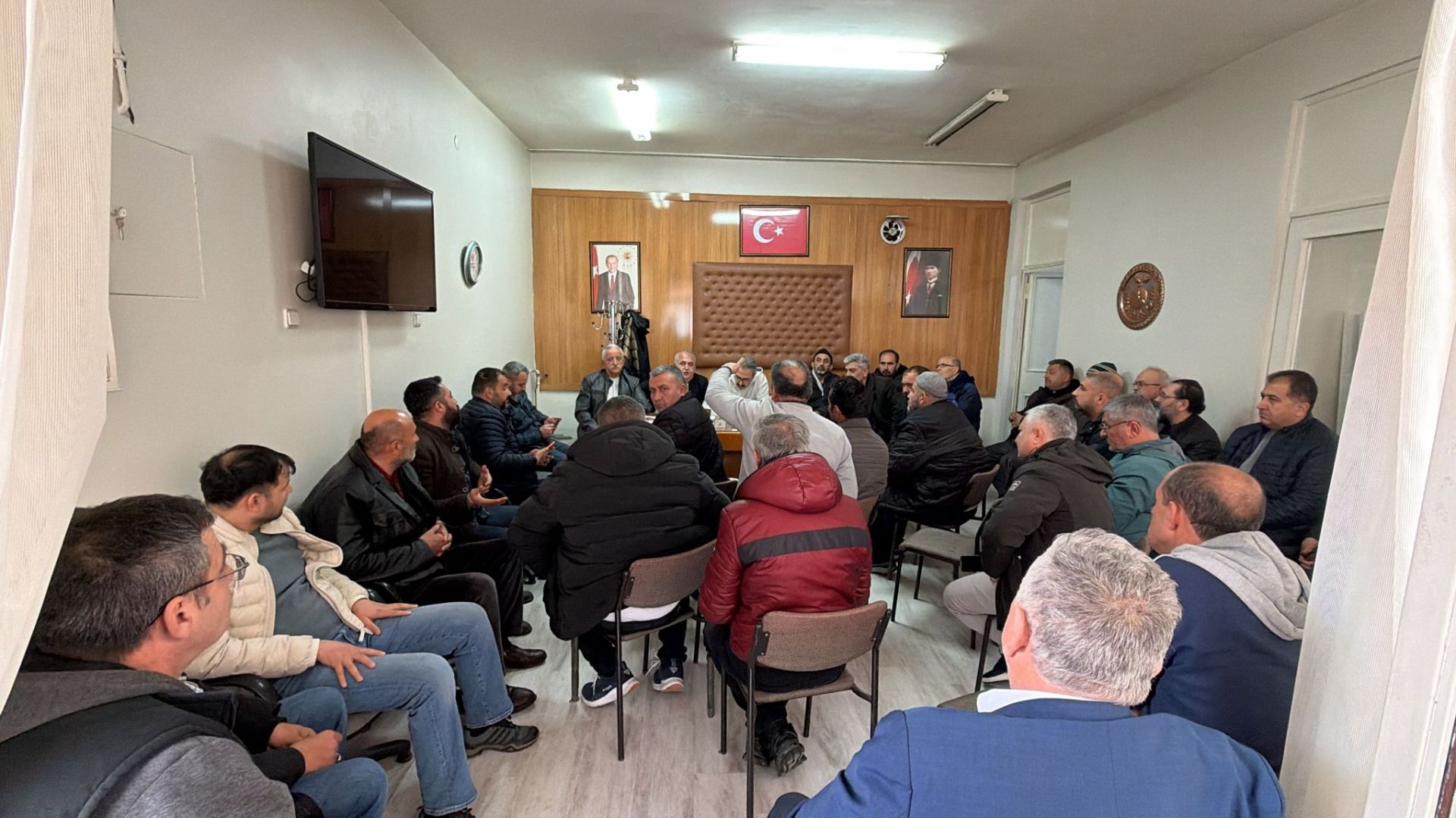 KONMESKOM’da Olağanüstü Kongre: Başkanlığa Metin Ortakarpuz Seçildi