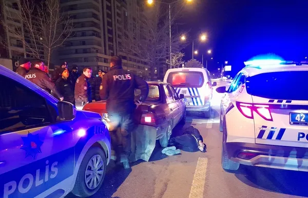 Konya'da Otomobili gasp eden şüpheli polis aracına çarpınca yakalandı! Sürücüye 454 bin TL para cezası