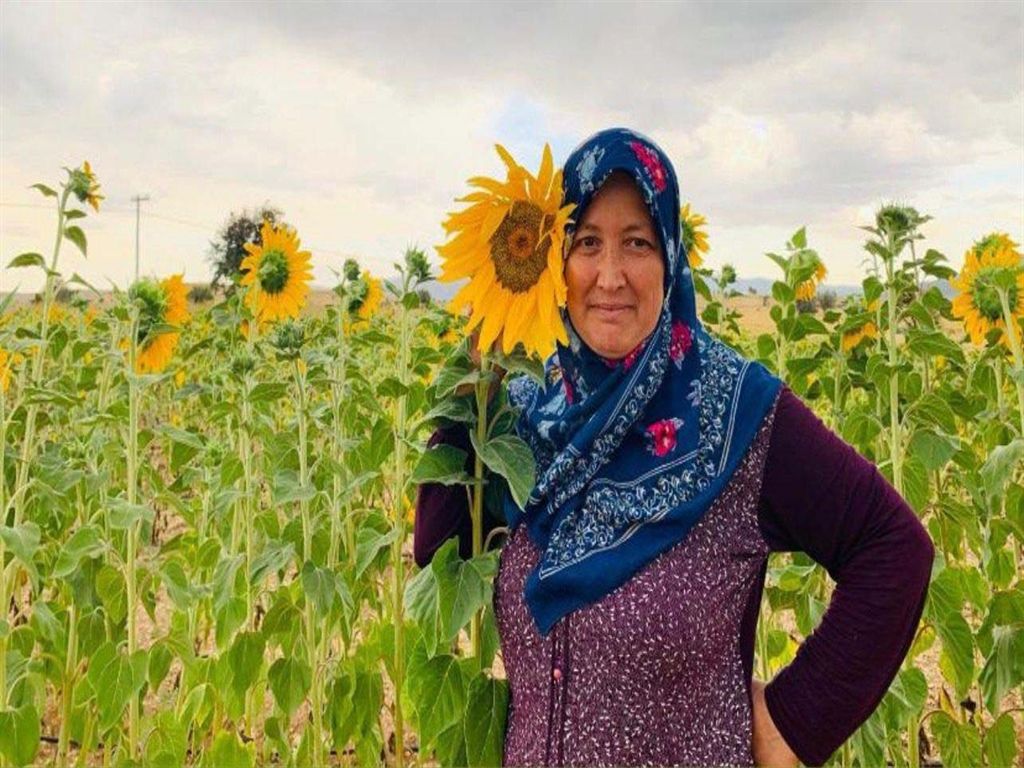 Konya'da Yangında ölen kadın toprağa verildi, eşinin tedavisi sürüyor
