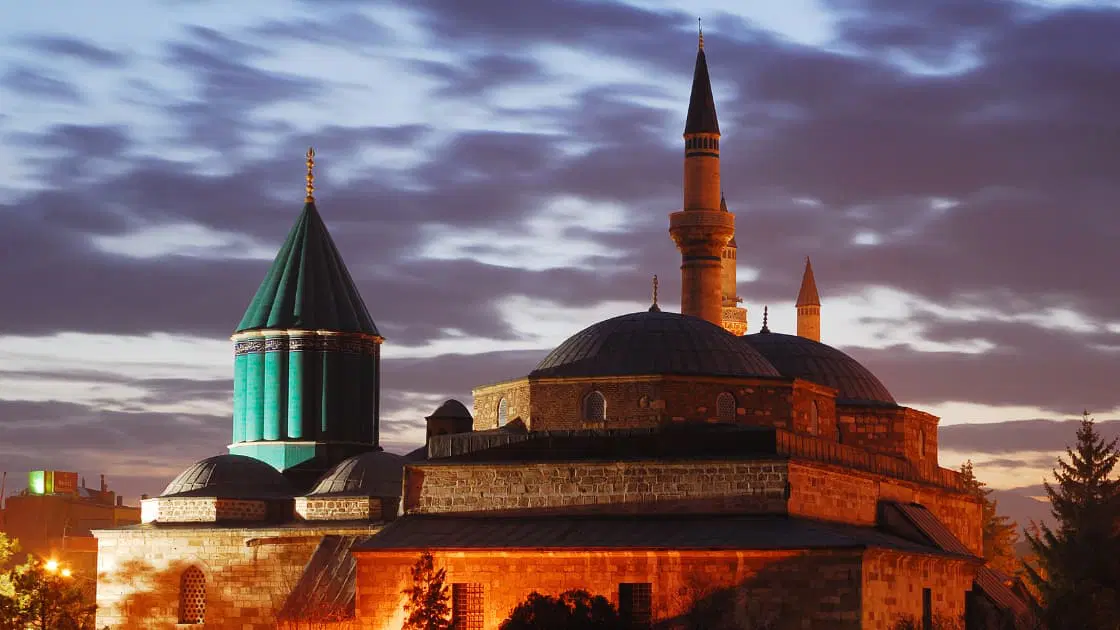 Konya'da yaşayan ünlü isim zehirlenerek mi öldürüldü? Yıllardır merak konusu!