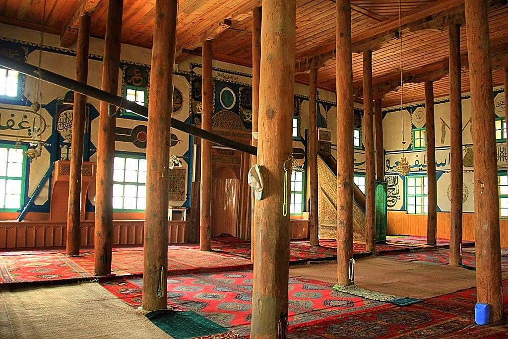Konya’daki bu caminin minareleri göğe, sırları yüzyıllara uzanıyor