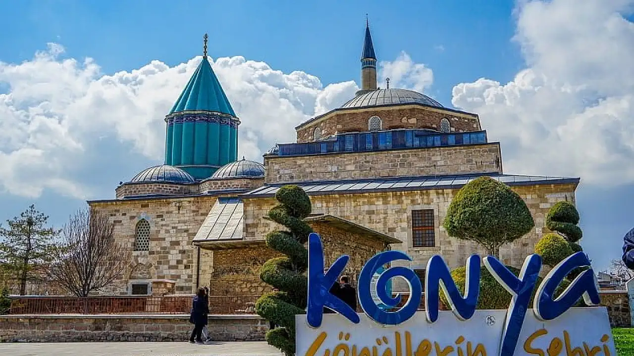 Konya'nın en büyük gizemi! "Uçan derviş"in sırrı yıllardır çözülemiyor!