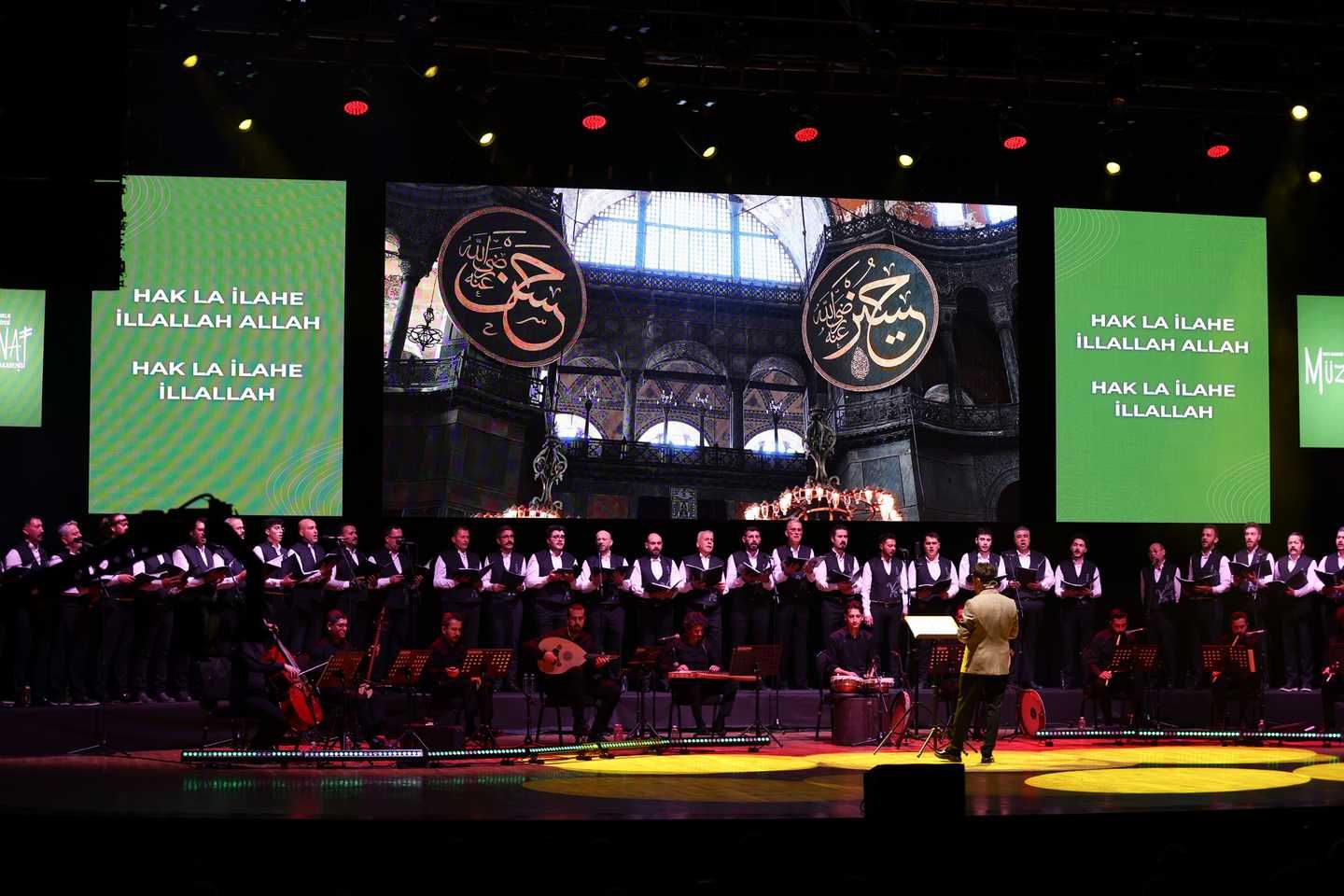 Selçuklu Sanat Akademisi İlahi Konseri ile Gönüllere Dokundu