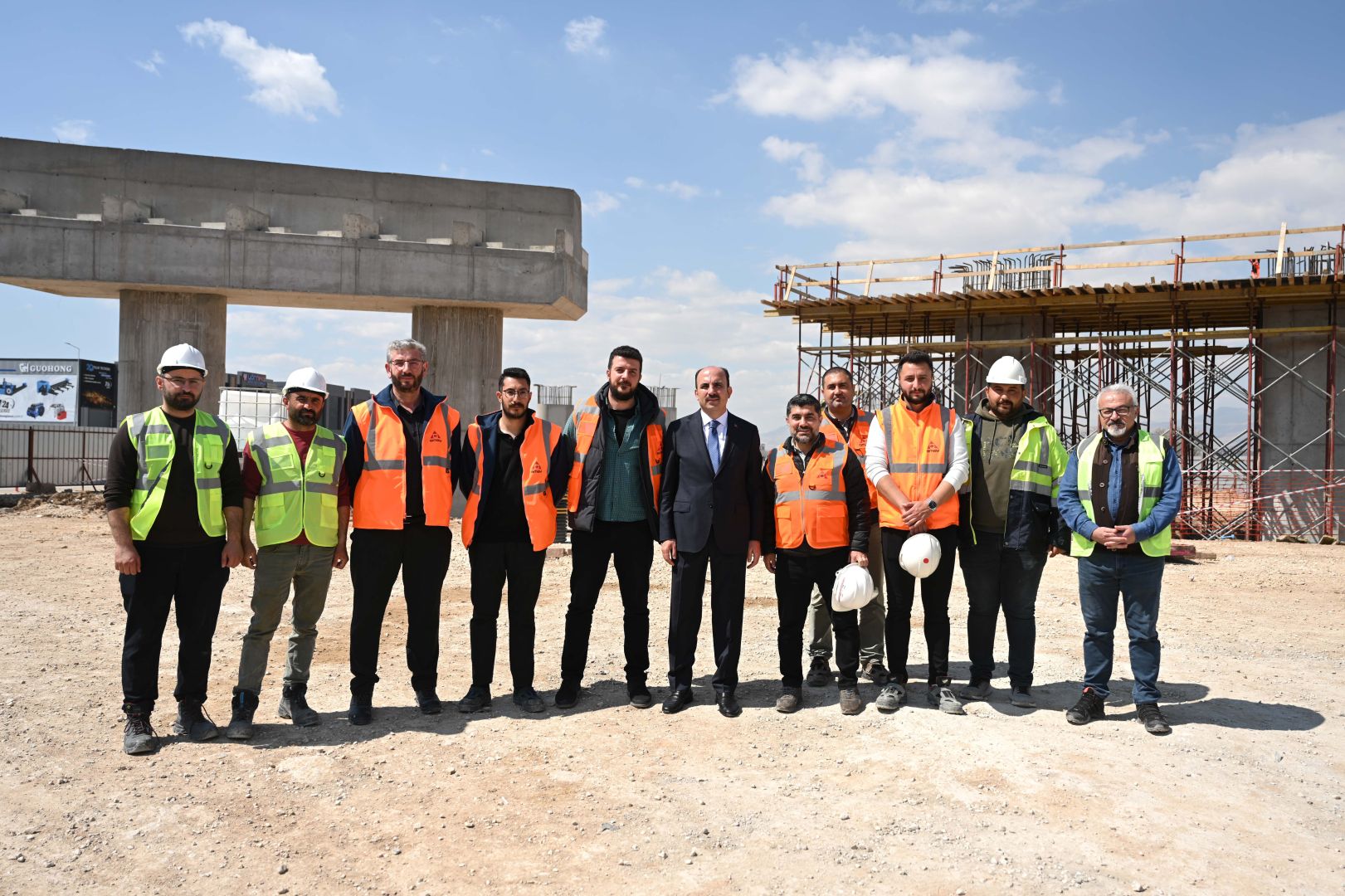 Başkan Altay, inşası süren TÜMOSAN kavşağında incelemerde bulundu