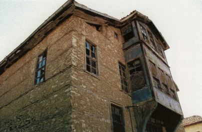Beyşehir’in tarihi evlerinden Ağmazlar Evi, Ahşap işçiliğiyle dikkat çekiyor