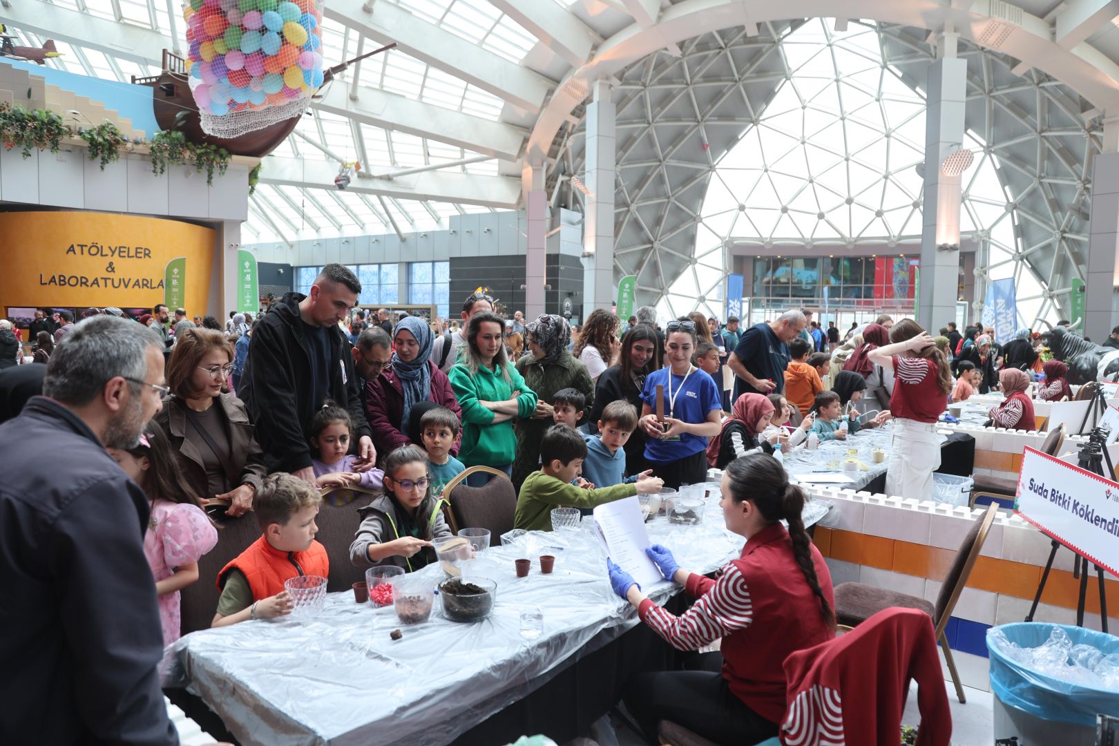 Konya Bilim Merkezi “SERAFEST” ile Çocukları Bilim ve Doğayla Buluşturuyor