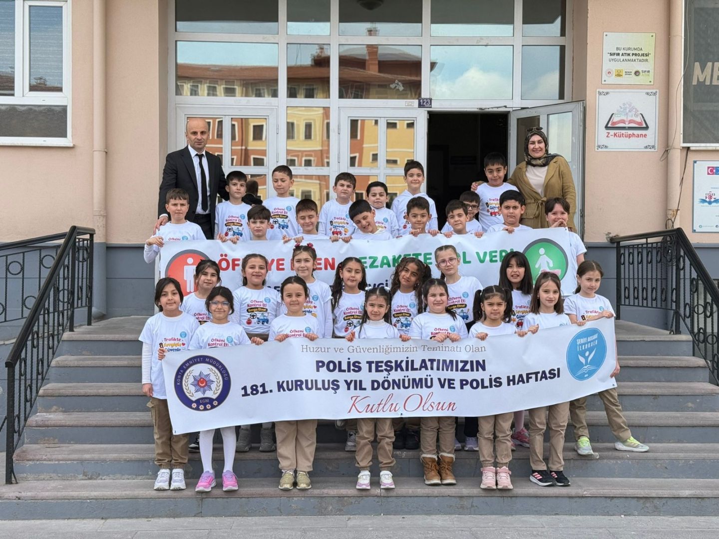 Konya’da “Öfkeye Fren, Nezakete Yol Ver” Etkinliği Düzenlendi 