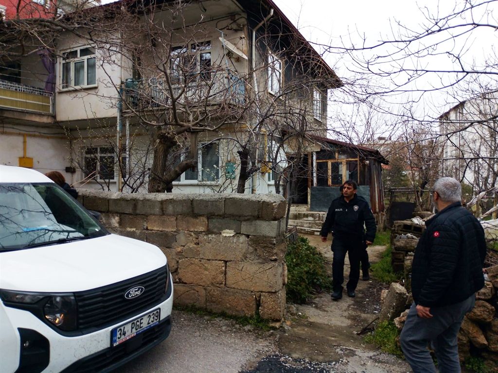Konya'da yalnız yaşadığı evde sobadan sızan gazdan hayatını kaybetti