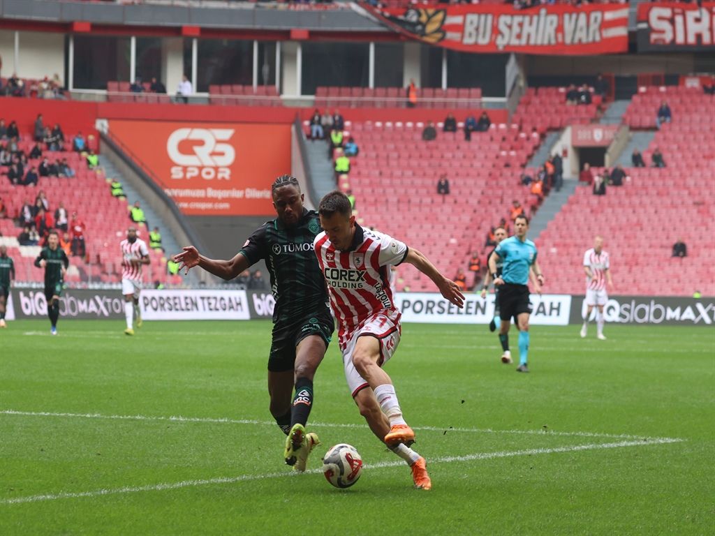 Konyaspor Öne Geçti, Üstünlüğünü Koruyamadı!
