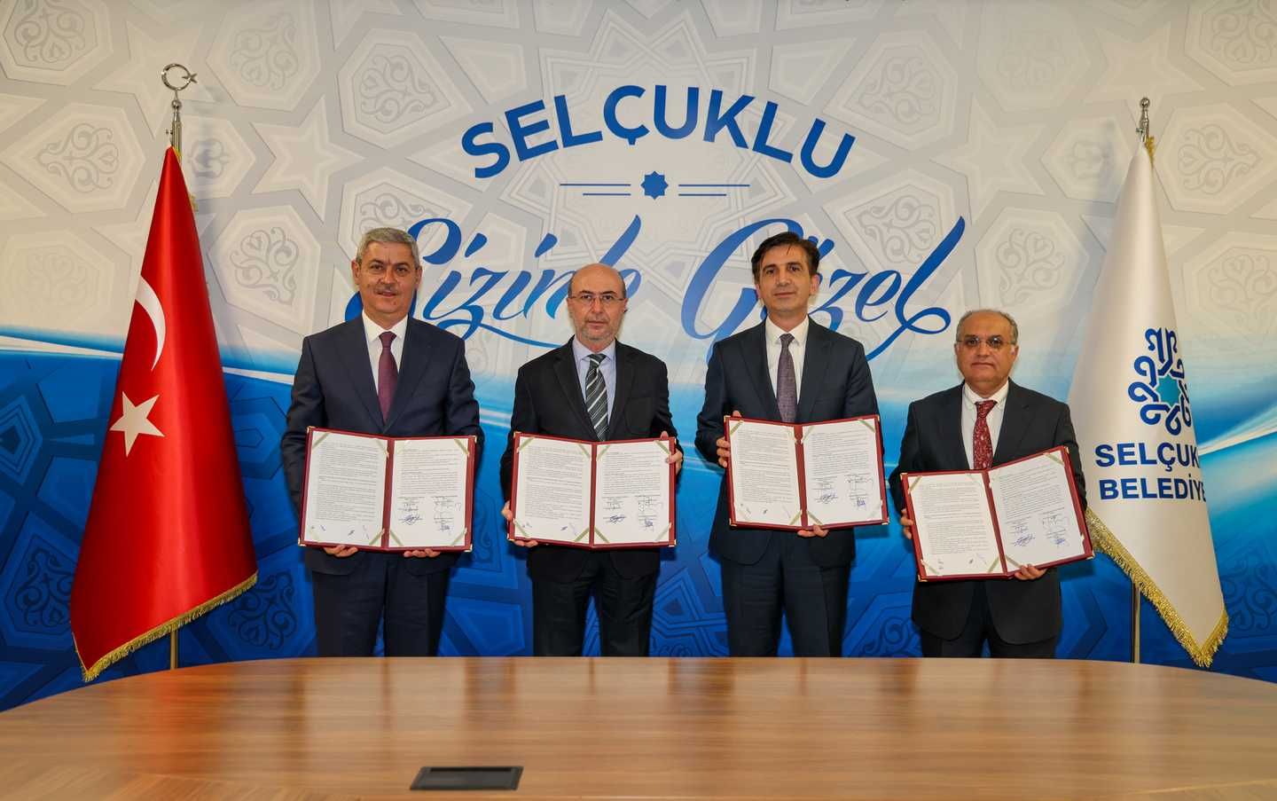 Teknolojinin Kalbi Selçuklu’da Atmaya Devam Ediyor: TEKNOSEL 2026 İçin İmzalar Atıldı