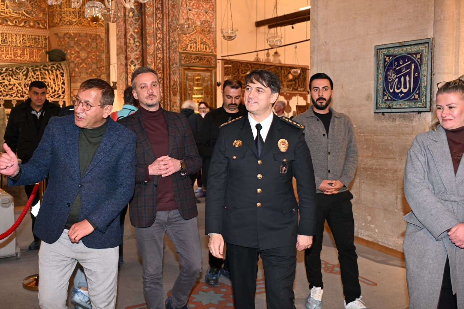 Konya'nın yeni İl Emniyet Müdürü Necmettin Koç Hz. Mevlana ve Şems-i Tebrizi türbelerini ziyaret etti