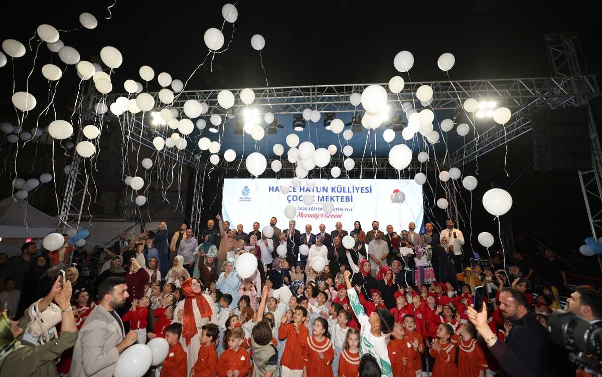 Hatice Hatun Külliyesi Çocuk Mektebi’nde Mezuniyet Heyecanı Yaşandı