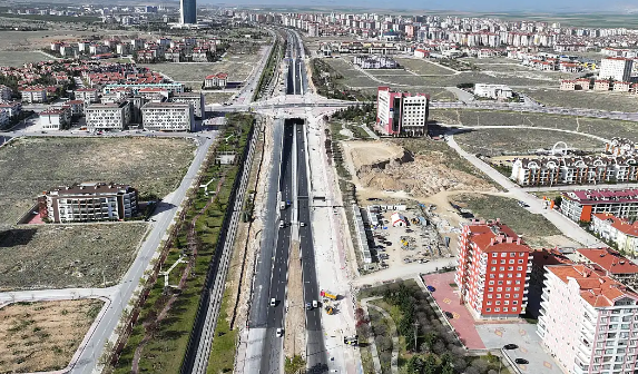 Konya’da gece mesaisi: İki ana caddede trafik akışı değişiyor