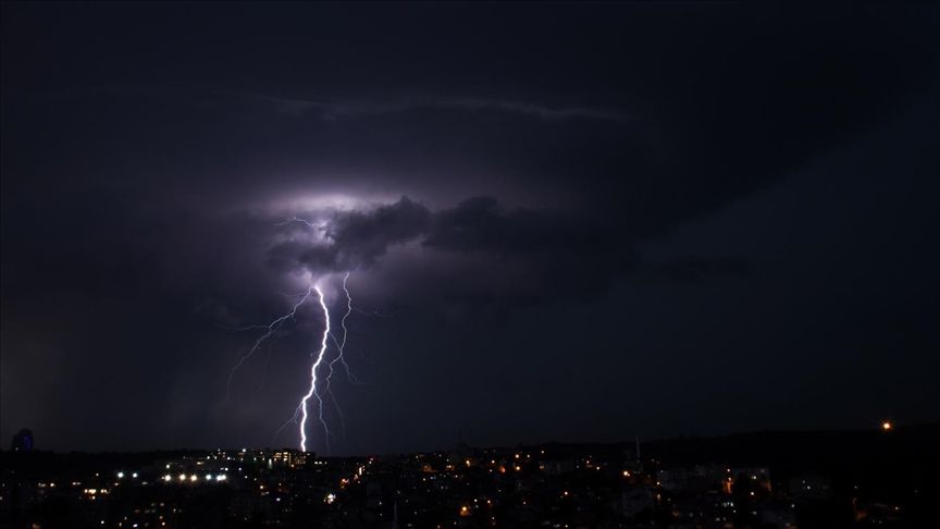 Konya’da hava bir anda değişiyor: Sağanak ve kuvvetli rüzgar geliyor 