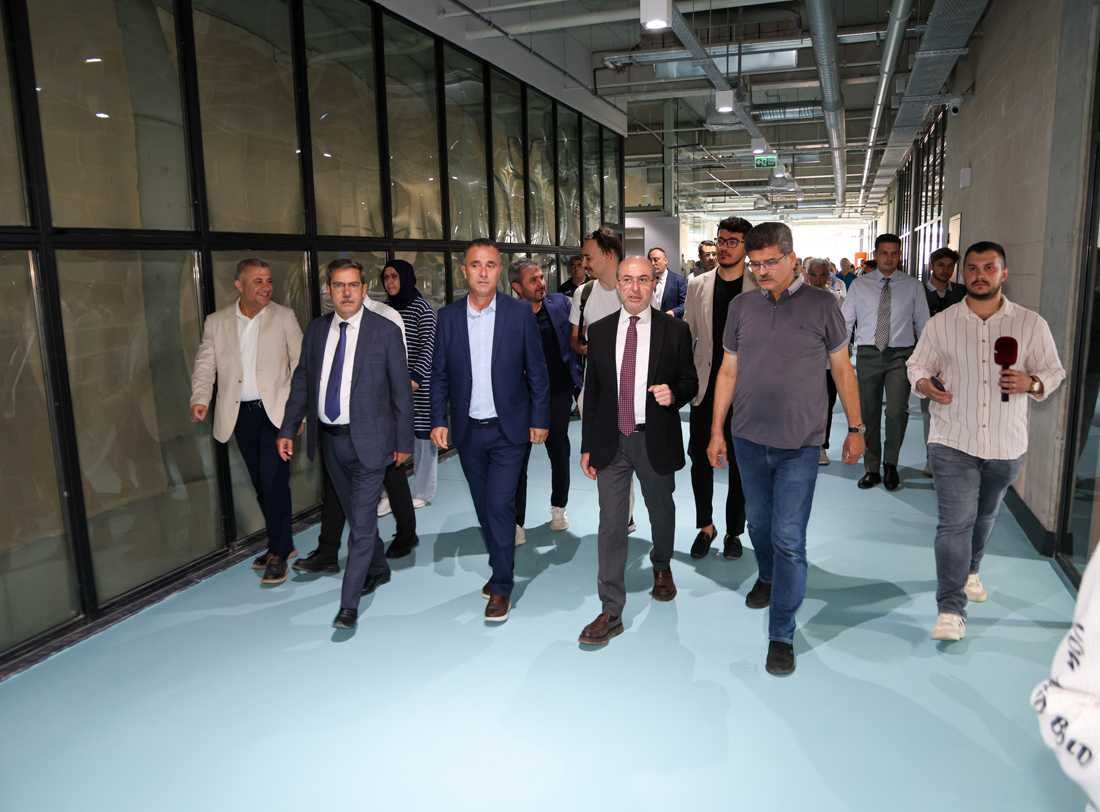 Başkan Pekyatırmacı Basın Mensupları’na Sporcu Seçme Ve Yetiştirme Merkezi'ni Tanıttı