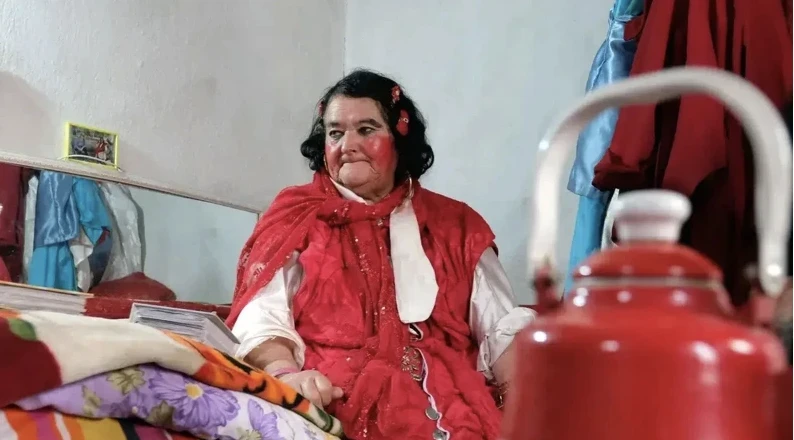 Bir Şehre Rengini Veren Kadın