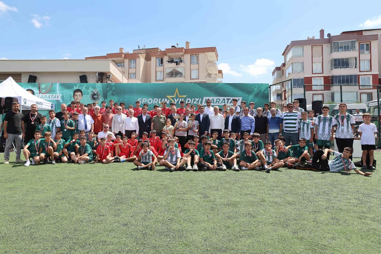 Karatay’da Spor ve Kardeşlik Şöleni: 1293 Öğrenci Aynı Heyecanda Buluştu