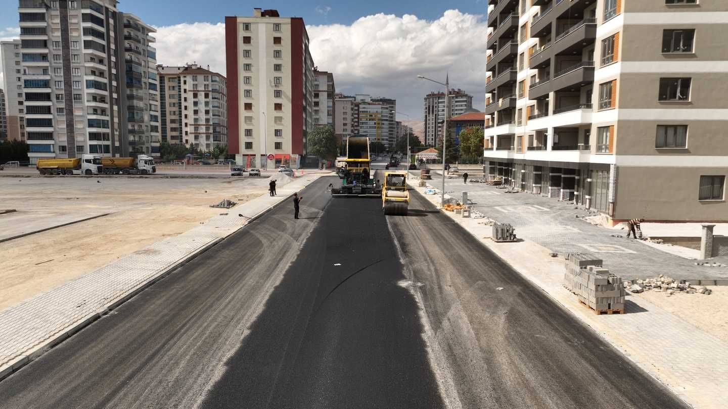 Kılınçarslan’ın yolları yenilendi: 12 bin 580 metrekareye asfalt