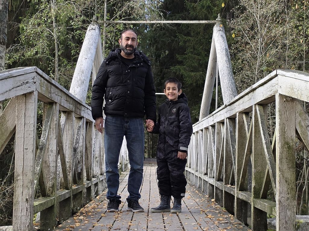 Gurbetçi baba, hayatını otizmli oğluna adadı